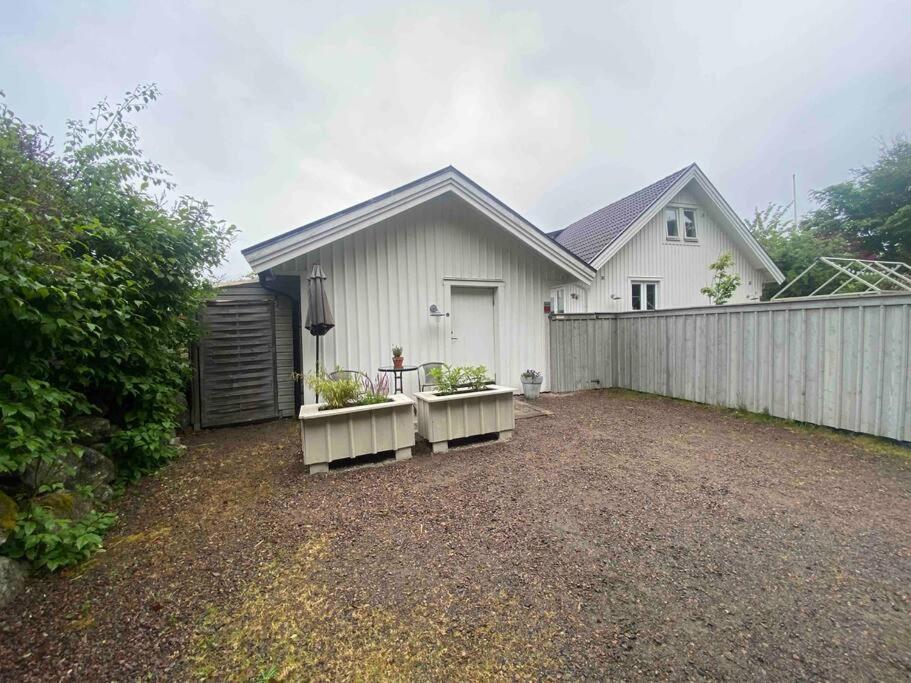 Cozy Cottage By The Sea South Of Varberg Traslovslage Buitenkant foto